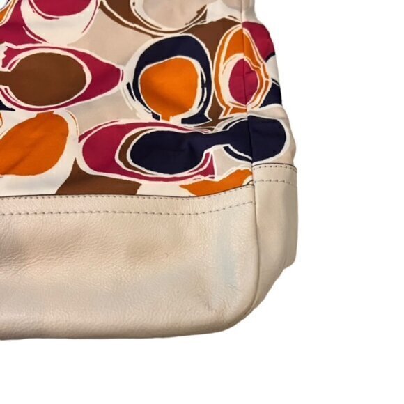 🎉SALE🎉 Coach Multicolor Scarf Print‎ Signature Shoulder Tote Crossbody Bag - Picture 3 of 16